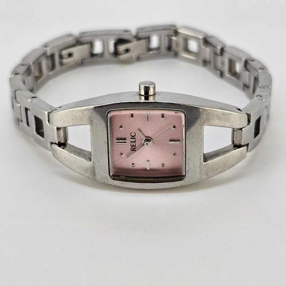 Relic Women's Analog Watch 17MM Pink Dial Gray Bracelet Band 5.75